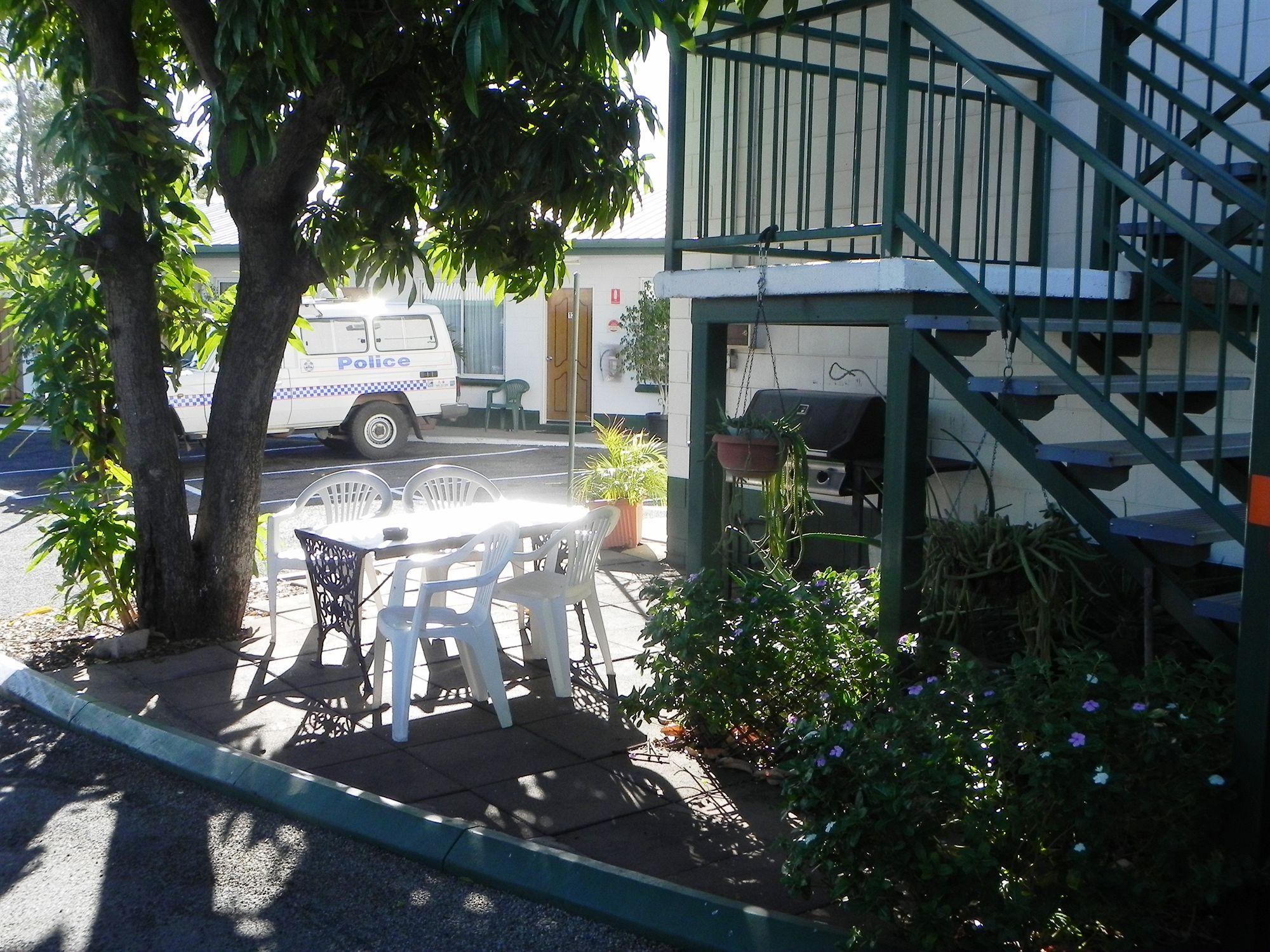 Central Point Motel Mount Isa Exterior foto