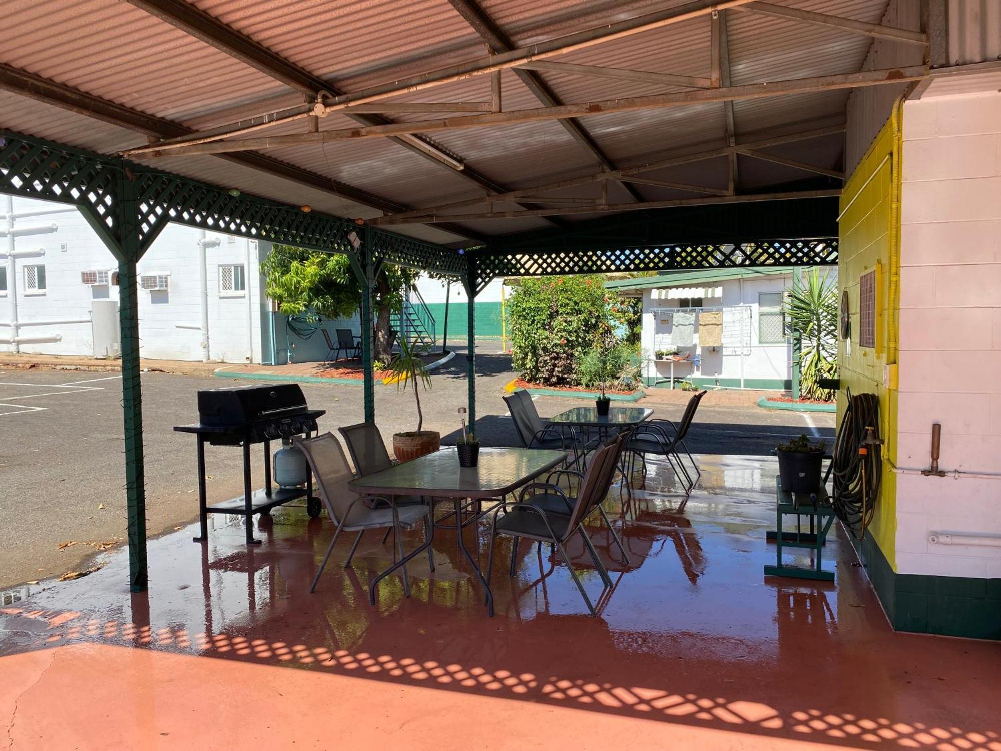Central Point Motel Mount Isa Exterior foto