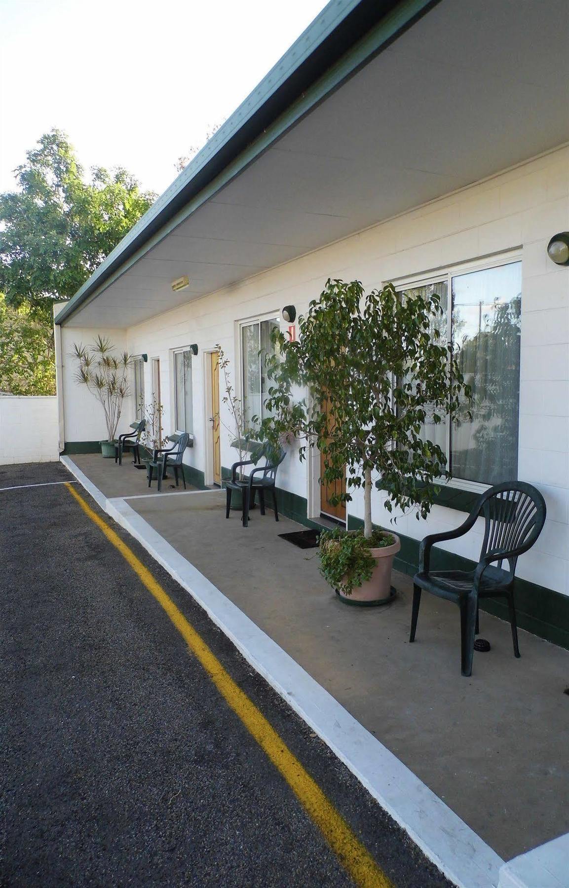 Central Point Motel Mount Isa Exterior foto